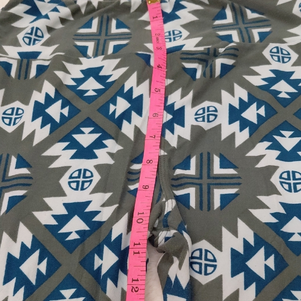 LuLaRoe Blue White Gray And. Red Geometric Leggings OS - Picture 4 of 14